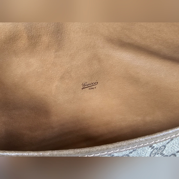 Authentic GUCCI Monogram GG Ophidia Clutch Crossbody - Picture 8 of 11